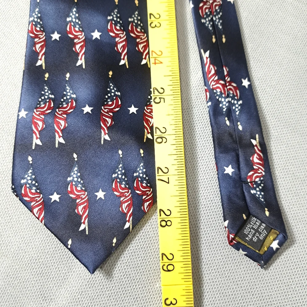 Vintage Stonehenge Men's Tie 100% Silk Tie Patriotic Blue,‎ Red, & White